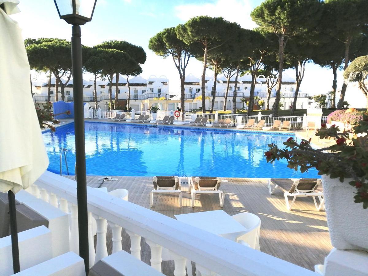 Casa Soleada - Beautiful Villa, Corner By Pools, Facilities,full Kitchen, 3 Terraces, Internet Ferienhaus Marbella